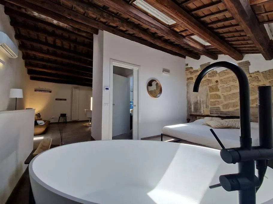 Tuttoporto-Apartments Levante Palermo Italy